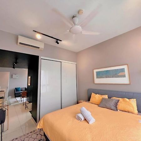 7 Pax Family Connecting Room D'Sara, Direct Link Mrt Kampung Selamat, Near Sungai Buloh & Thomson Hospital Shah Alam Bagian luar foto